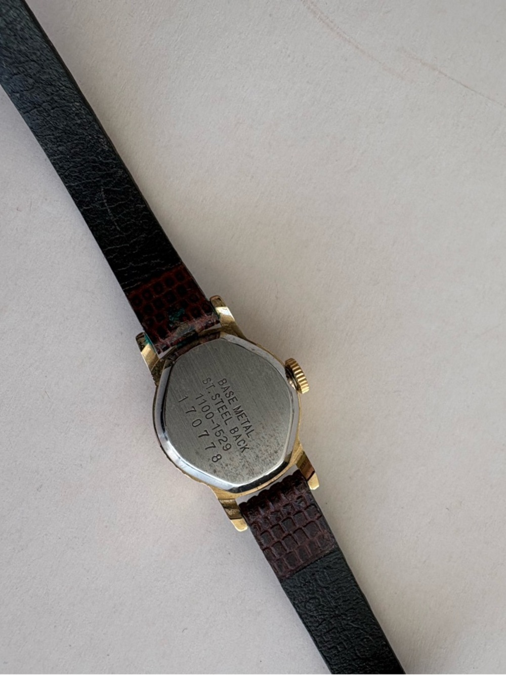 Vintage Seiko Gold and Brown Ladies Watch - Small Face - Picture 13 of 14